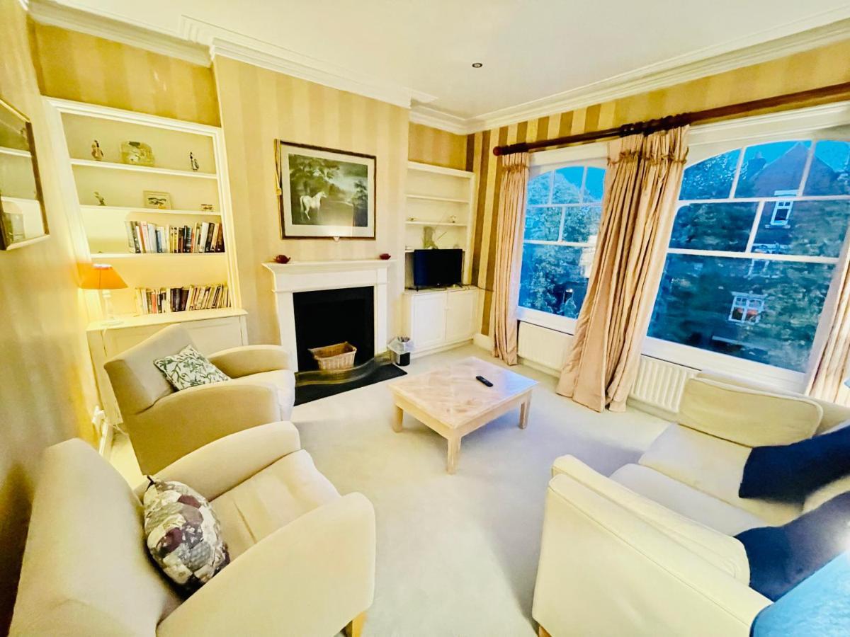New Lovely 2-Bedroom Condo In Chelsea Londen Buitenkant foto